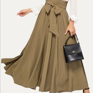 ❌SOLD❌ High Waist Flare Maxi Skirt